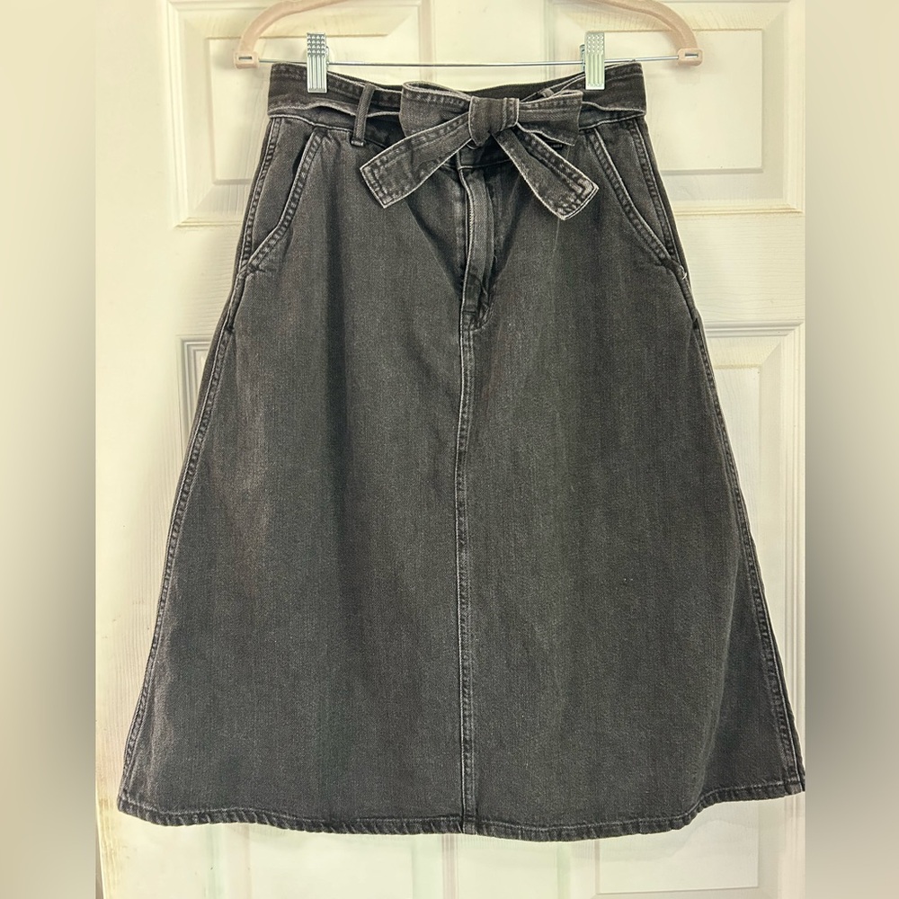 Madewell Charcoal Gray Midi Denim Skirt with Tie Waist